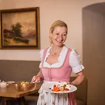 Schloss Prielau Hotel & Restaurants